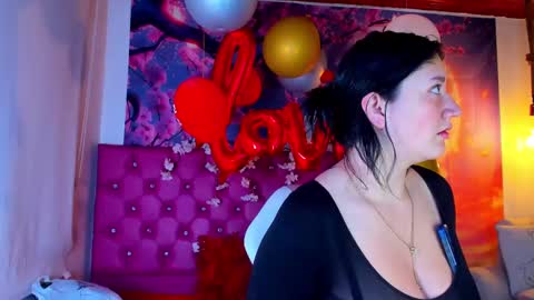 Cerecita  online show from February 18, 12:17 pm