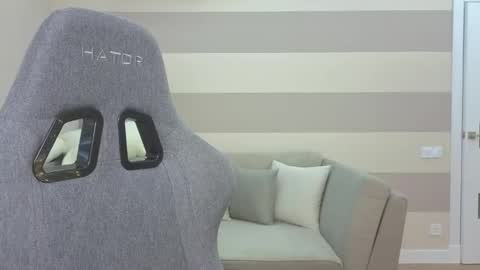 Kate online show from February 4, 1:14 pm