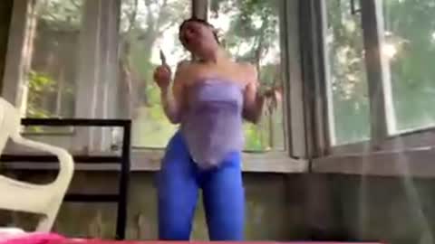 Nini online show from August 4, 2:34 pm