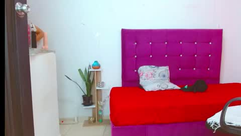 chantal sweety  and horny latina for u online show from March 25, 3:59 pm