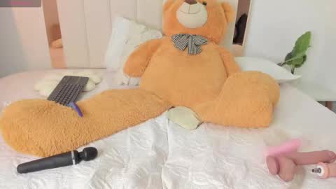 chaotic_star_ online show from February 12, 4:03 am