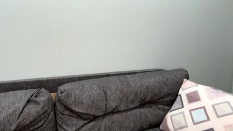 Freya online show from April 4, 7:02 pm