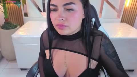 charlott online show from June 19, 8:01 pm