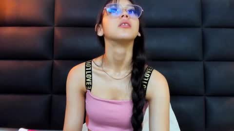  Charlotee  online show from December 27, 4:15 am