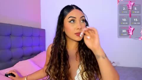 Charlotte james online show from September 25, 1:48 am