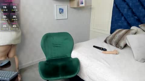 Charlotte Mayers online show from March 25, 12:08 pm