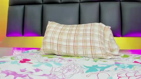 charlotte_monnroe online show from May 22, 2:59 pm