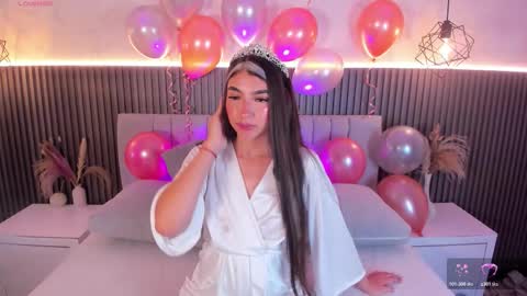 CharlotteBrown online show from January 16, 4:52 am