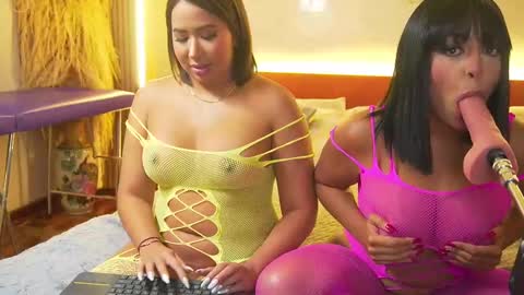 Charlottekiss online show from November 20, 2:12 am