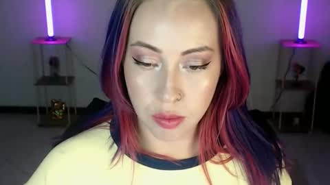 charlottezoe online show from March 20, 4:28 am