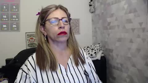 CHAYLA VICTORIA RUIZ  online show from September 19, 8:41 pm