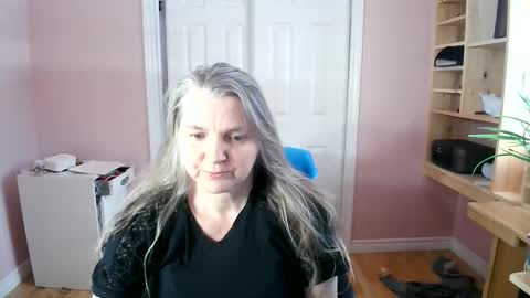 chealsiek online show from April 10, 3:40 pm