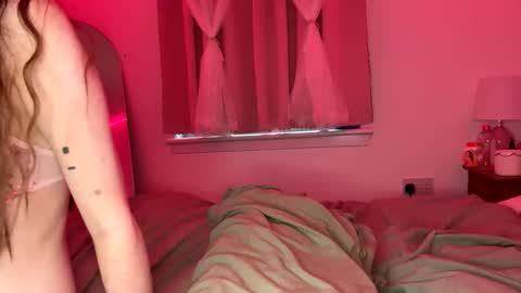 cheekykatx online show from April 3, 6:28 pm