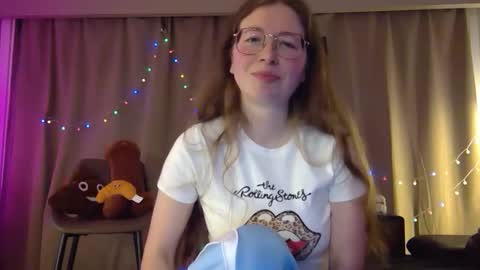 CheekyNightOwl online show from March 31, 10:32 pm