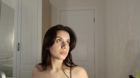 Amelia online show from April 12, 9:12 am