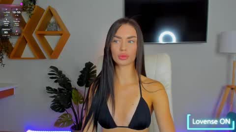 Cherry  Kiss online show from April 19, 6:46 am