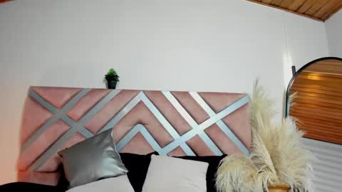 cherry_bunnyx online show from September 13, 4:42 am