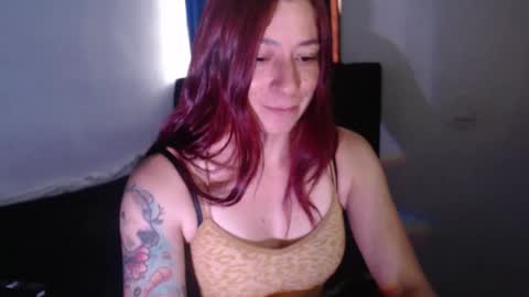 cherry  aleja online show from December 17, 9:05 pm