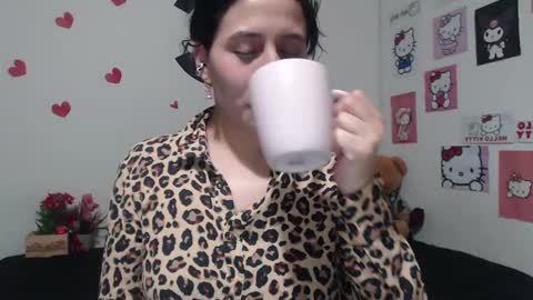 Snapshot of cherry_hc chatting on February 13, 4:22 am Nezumy Rey  online show from February 13, 4:22 am