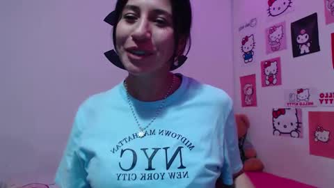 Snapshot of cherry_hc chatting on February 1, 10:55 pm Nezumy Rey  online show from February 1, 10:55 pm