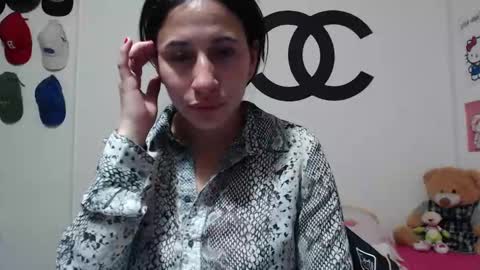 Snapshot of cherry_hc chatting on February 4, 1:56 am Nezumy Rey  online show from February 4, 1:56 am