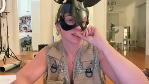 cherry_lola69 online show from March 25, 3:23 am