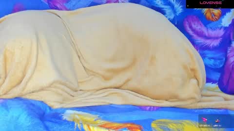 Mia online show from February 26, 7:02 am