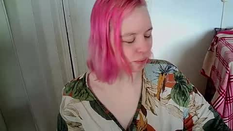 cherrybaby_0 online show from April 5, 8:57 am