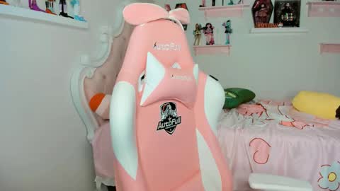 cherrycute666 online show from October 19, 3:19 am