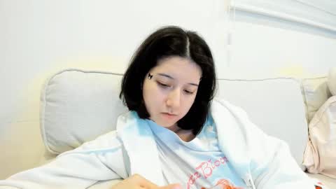 cherrycute666 online show from December 15, 2:50 am