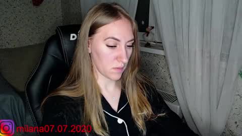 Mila online show from December 20, 6:35 pm