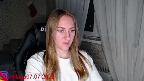 Mila online show from December 27, 8:18 pm