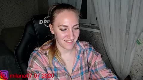 Mila online show from December 9, 7:07 pm