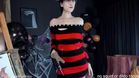 Snapshot of chilicheesebite chatting on October 24, 4:03 pm Nina   online show from October 24, 4:03 pm