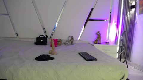 Chloe  online show from March 19, 1:26 pm