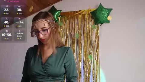 Chloe Bitelly online show from March 17, 7:51 pm