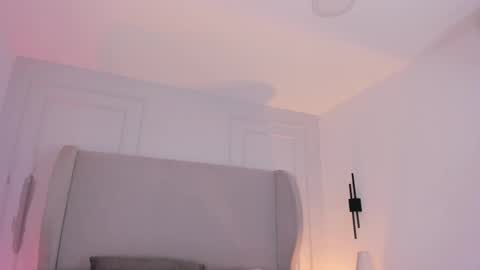 Chloe online show from November 15, 1:34 pm