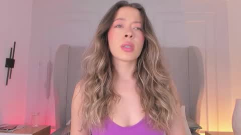 Chloe online show from November 7, 11:38 am