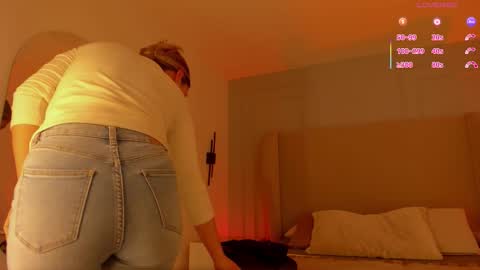 Chloe online show from March 5, 12:12 pm