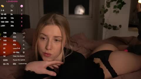 Arianaa Mourrr online show from February 16, 5:18 am