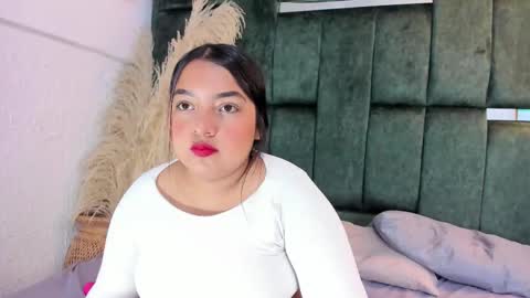 Chloe online show from February 24, 5:55 pm