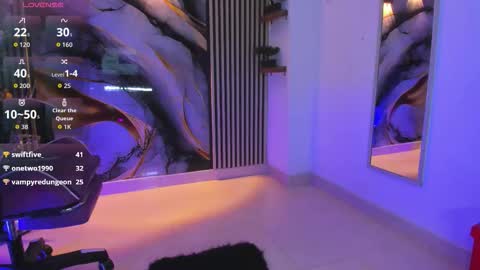 chloe_jacksonn online show from December 20, 10:58 pm