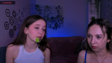 chloe_ley online show from April 5, 7:24 pm