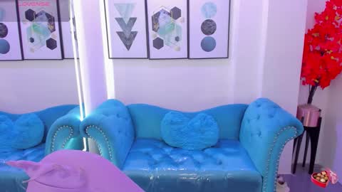 Chloe  online show from March 2, 7:42 pm