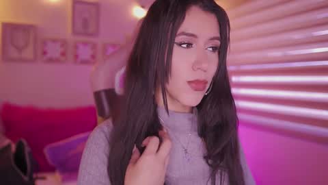 CLOE  online show from February 23, 9:47 pm