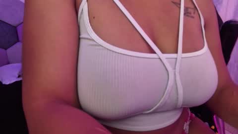 Snapshot of chloe_tgn chatting on September 25, 12:26 pm chloe_tgn online show from September 25, 12:26 pm