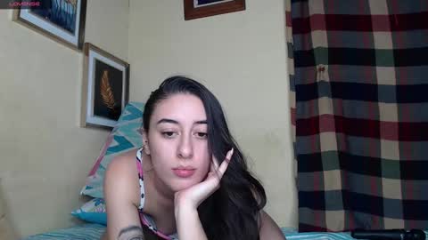 Snapshot of chloe_vahos chatting on February 11, 9:35 pm Chloe online show from February 11, 9:35 pm