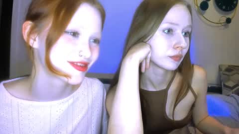 Chloe online show from April 28, 6:23 pm
