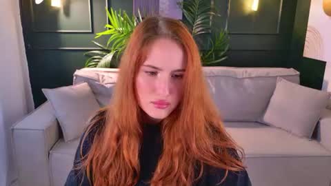 Chloe online show from June 12, 1:52 pm