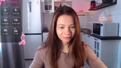 Chloe online show from November 24, 7:43 am